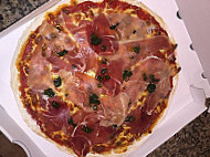 Pronto Pizza food