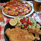 Da Adriano Pizzeria E Trattoria food