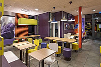 McDonald`s inside