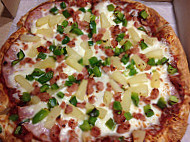 Mami's Pizza food