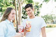 Smoothie King outside