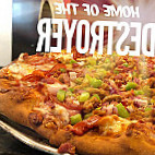 Cap's Pizza And Tap House food