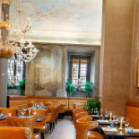 Ciro And Sons Nourriture