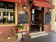 Bistrot De La Mairie food