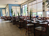 Regal Oaks Grill inside