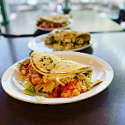 Pitta Souvli food