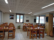 Chalet De Cuvery inside