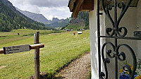 Rifugio Micheluzzi outside