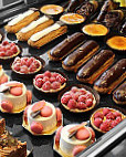 Patissier-chocolatier Guillet food