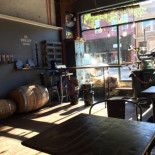 River City Roasters Dentro