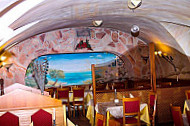 La Piazzetta Pizzeria Restaurant inside