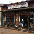 Long Hai Le Bouscat outside