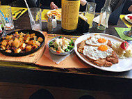 Schnitzelkönig food