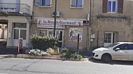 Le Moulin Gourmand outside