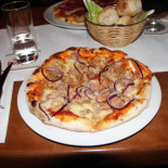 Ta Os Weinbar By Lausterer Dentro