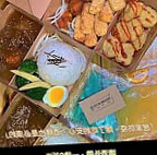 Freedom Bistro Xiǎng Zì Yóu Cān Jiǔ Guǎn Cibo