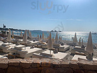 Sea-lounge Porto-vecchio outside