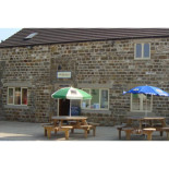 The Barn Dentro