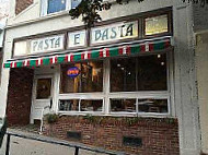 Pasta E Basta outside