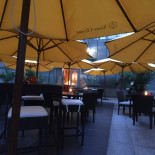 Regent Bar Dentro