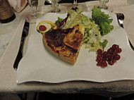 La Grange Du Relais food