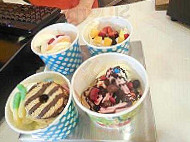 Tutti Frutti Frozen Yogurt food