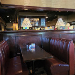 Ruby Tuesday Dentro