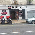 La Boite A Pizza outside