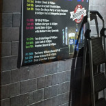 Brickhouse Grille Dentro