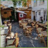 Bakgården Risør Dentro