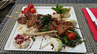 Restaurant Mezze Take Away GmbH food