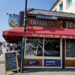 Le Querrien Esterno