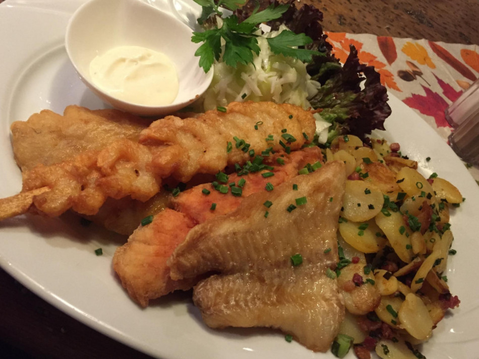 restaurant image