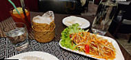 Le Thai Laos food