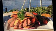 aifach"Lakeside food