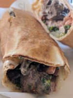 Shawarma Kingdom food