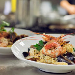 Pizzeria Reginella Di Esattore Alfredo E Jurchis Sorina Ioana food