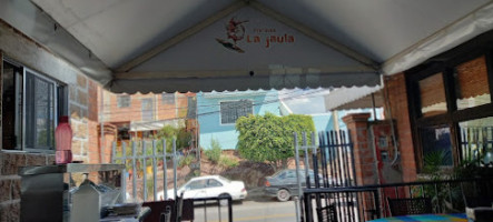 Mariscos La Jaula inside