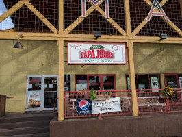 Papa Johns Pizza outside