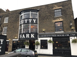 Cutty Sark Pub outside