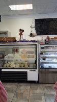 Italian Delights Bakery Deli food