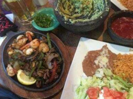 Las Trojas Cantina food