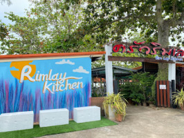 ครัวริมเล ปากบารา Rimle Kitchen outside