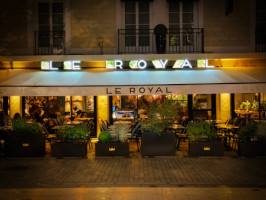 Le Royal Brasserie outside