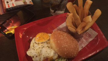 Red Robin Gourmet Burgers And Brews food