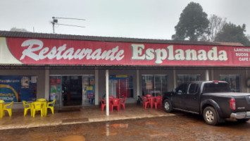 Esplanada outside