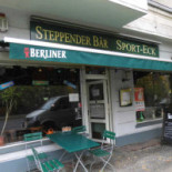 Steppender Bär Dentro