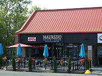 Maurizio Resto Cafe inside