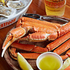 Hooters Melrose Park food