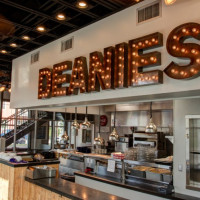 Deanie's Seafood Kitchen -garden District inside